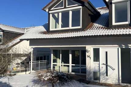 Haus zum Mieten in Böblingen 2.250 € 136.09 m² 4 zimmer