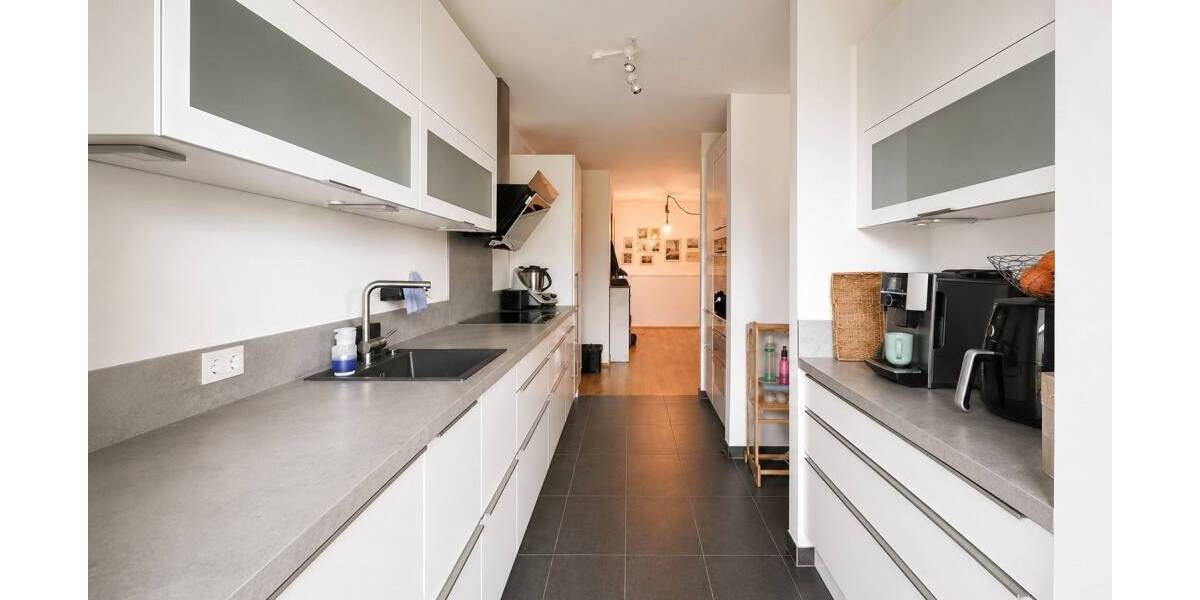 Etagenwohnung Düsseldorf Unterbach - 4 Zimmer, 155 m&sup2;, 2.000&euro; | Angebot:26799425