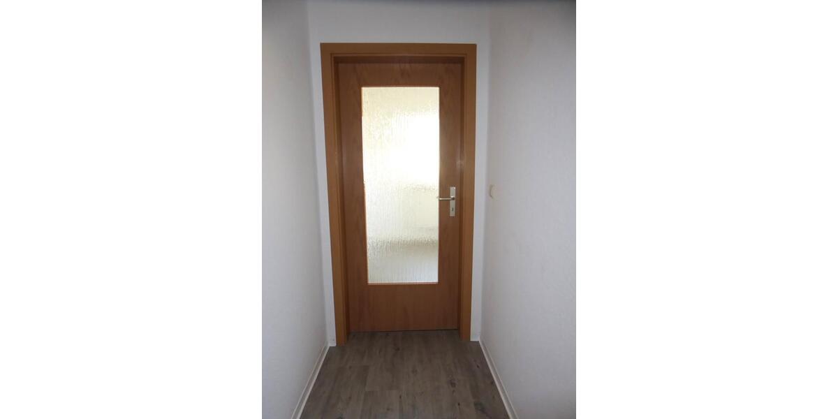Etagenwohnung Saalfeld (Saale) - 2 Zimmer, 43 m&sup2;, 253&euro; | Angebot:26534035