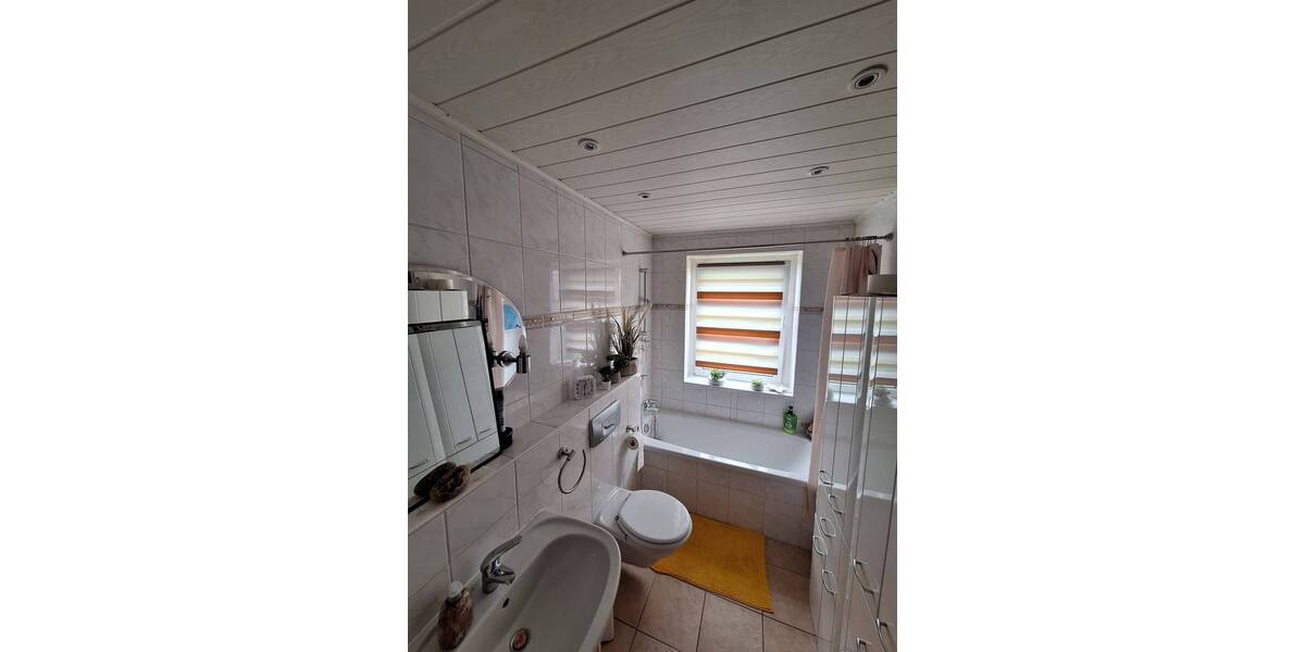 Etagenwohnung Seesen Herrhausen - 3 Zimmer, 93 m&sup2;, 600&euro; | Angebot:24766043