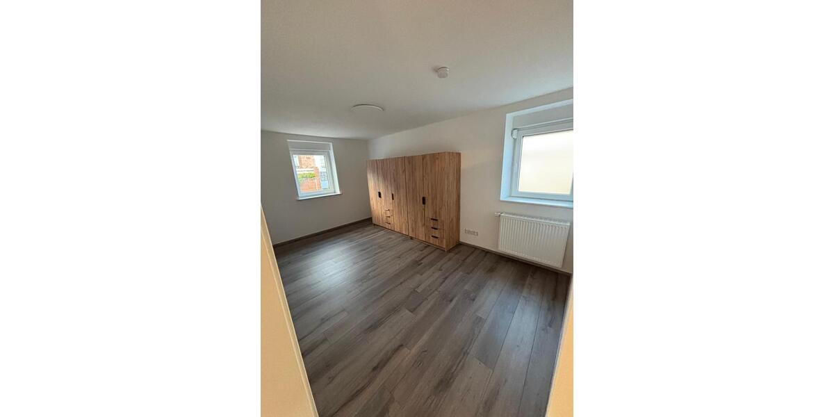 Einfamilienhaus Mehlingen - 8 Zimmer, 135 m&sup2;, 1.650&euro; | Angebot:26566911
