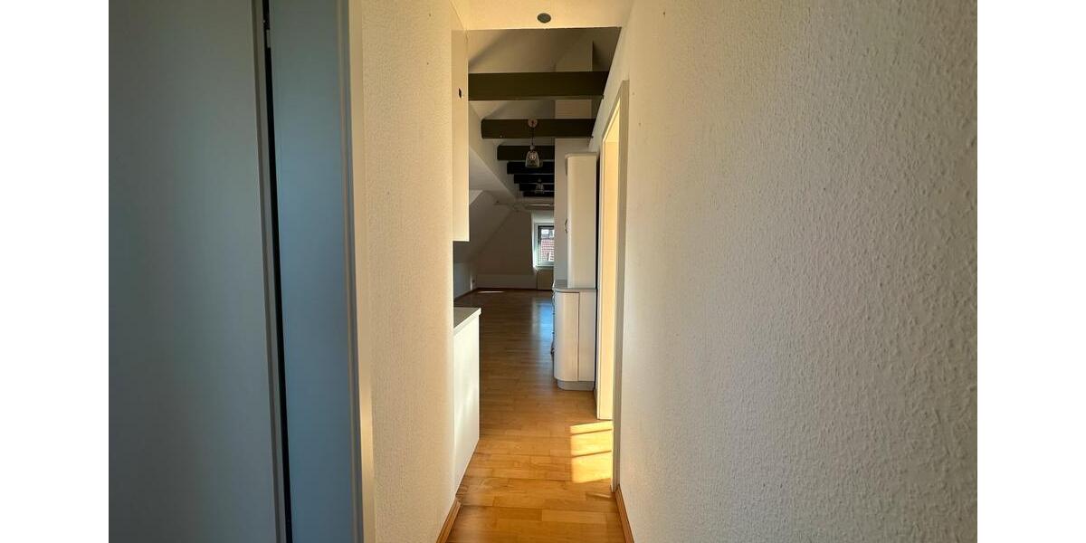Dachgeschoßwohnung Jever - 3 Zimmer, 63 m&sup2;, 520&euro; | Angebot:26368157