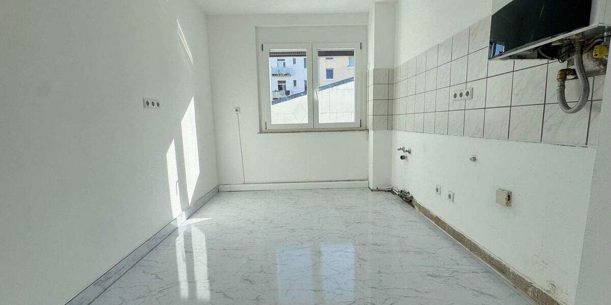 Etagenwohnung Pforzheim Nordstadt - 2 Zimmer, 67 m&sup2;, 730&euro; | Angebot:25738743