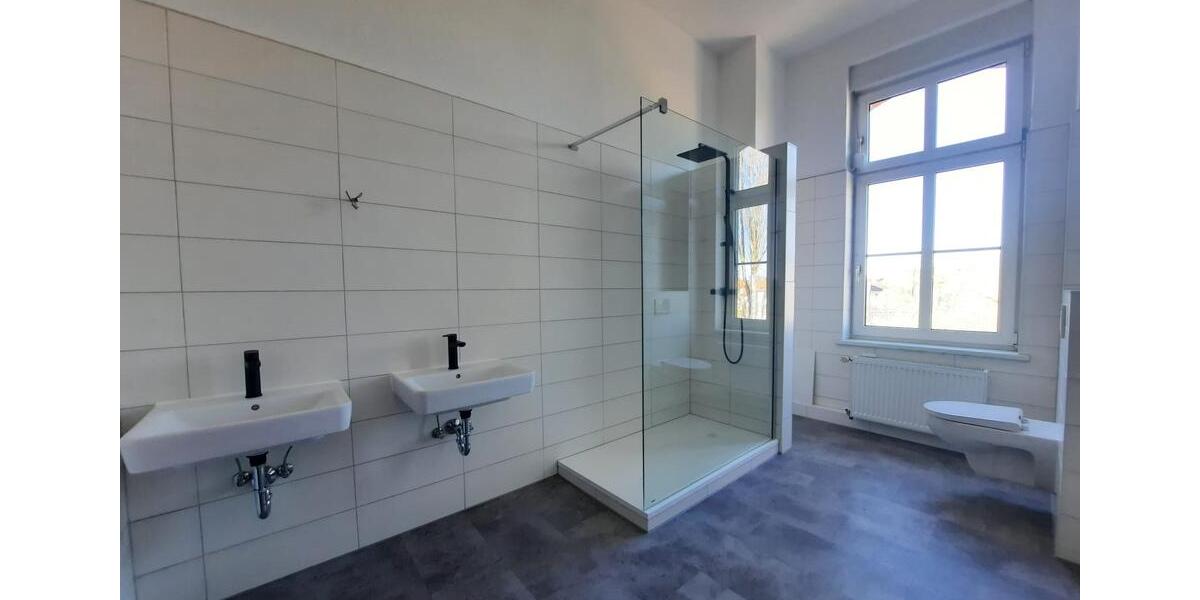 Etagenwohnung Stendal - 4 Zimmer, 114 m&sup2;, 990&euro; | Angebot:26297144