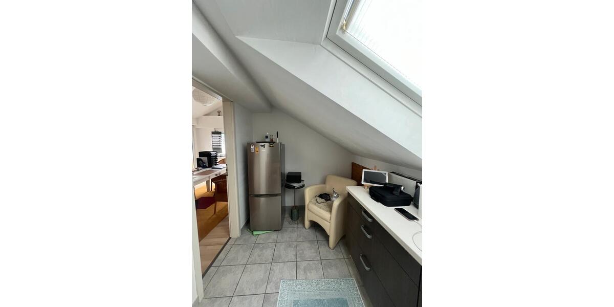 Dachgeschoßwohnung Herborn - 1 Zimmer, 90 m&sup2;, 850&euro; | Angebot:25947880