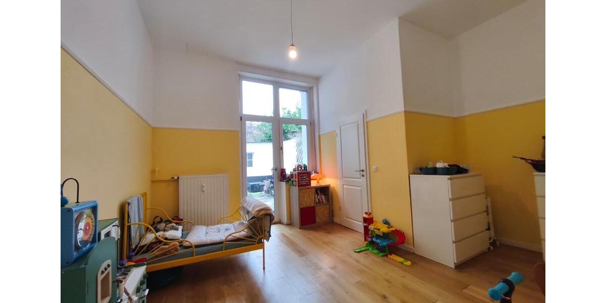 Erdgeschoßwohnung Mönchengladbach - 3 Zimmer, 1.200 m&sup2;, 1.260&euro; | Angebot:24780259