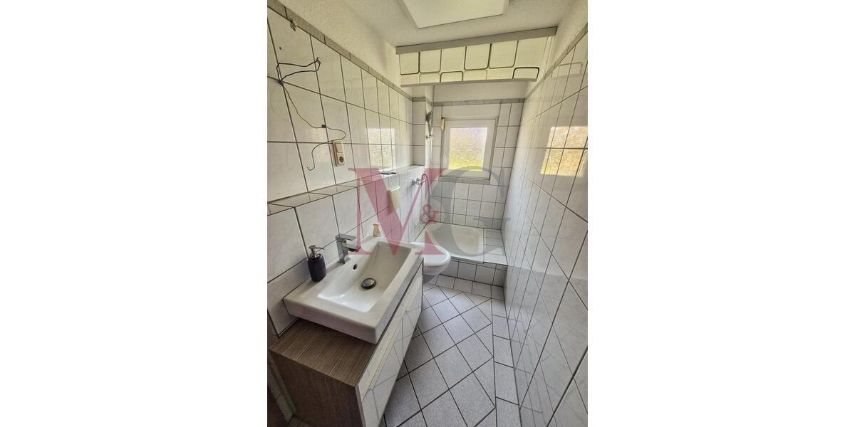 Einfamilienhaus Wilhelmshaven Aldenburg - 9 Zimmer, 227 m&sup2;, 1.600&euro; | Angebot:25843573