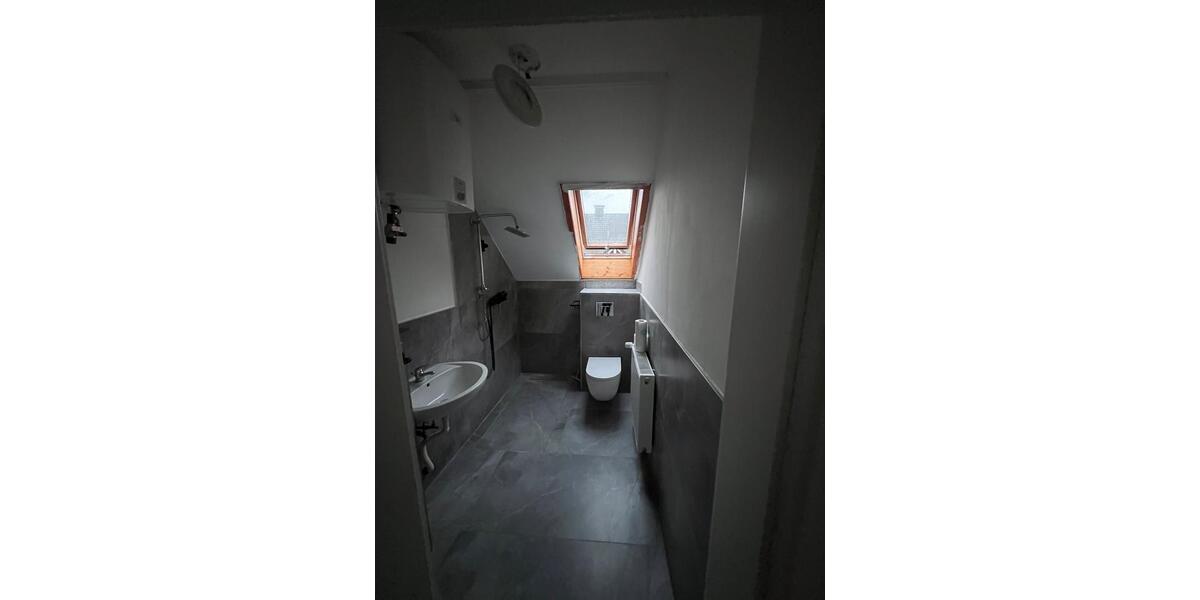 Dachgeschoßwohnung Bad Oeynhausen Dehme - 3 Zimmer, 75 m&sup2;, 1.100&euro; | Angebot:25949038