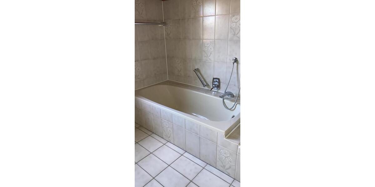 Dachgeschoßwohnung Weichering - 2 Zimmer, 85 m&sup2;, 985&euro; | Angebot:24570006