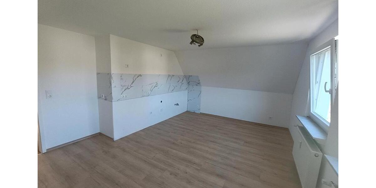 Dachgeschoßwohnung Lennestadt - 1 Zimmer, 45 m&sup2;, 420&euro; | Angebot:26335301