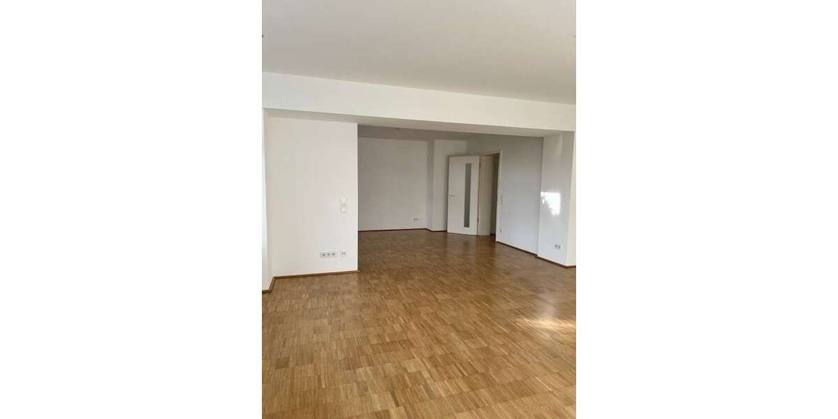 Etagenwohnung Duisburg Duisburg-Mitte - 3 Zimmer, 118 m&sup2;, 1.550&euro; | Angebot:23881412