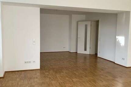 Wohnung Duisburg Duisburg-Mitte - 3 Zimmer, 118 m&sup2;, 1.500&euro; | Angebot:23881412