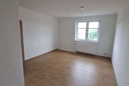 Wohnung Naumburg - 1 Zimmer, 39 m&sup2;, 255&euro; | Angebot:26971772
