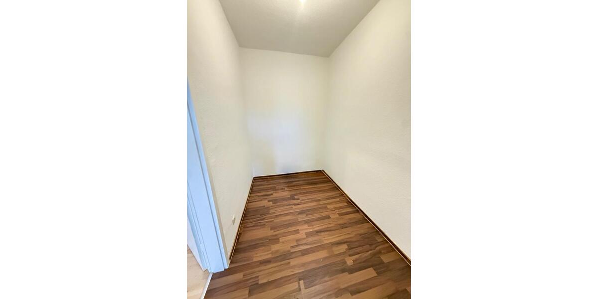 Erdgeschoßwohnung Schönebeck (Elbe) - 1.5 Zimmer, 36 m&sup2;, 306&euro; | Angebot:24677913