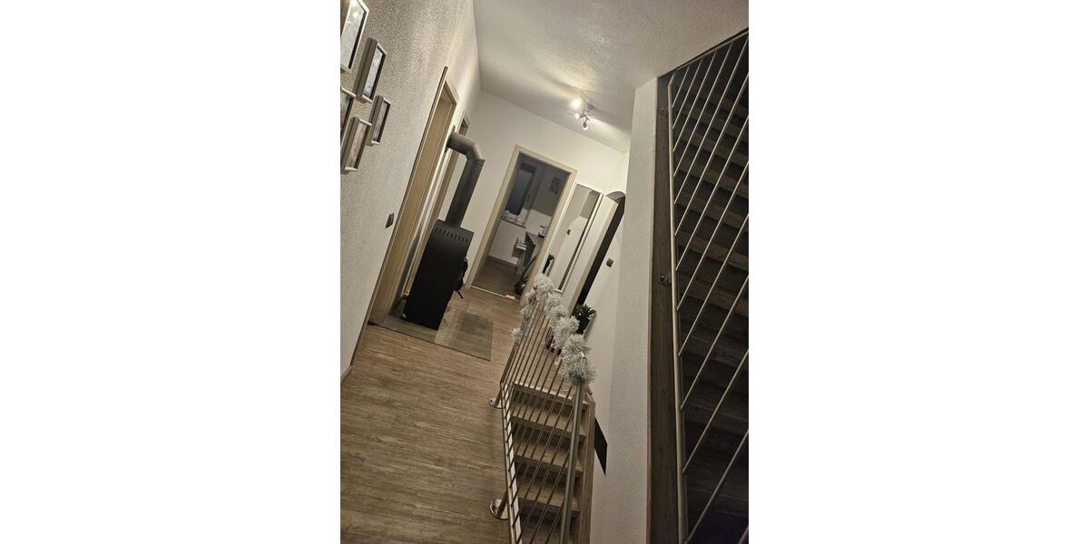 Einfamilienhaus Wittislingen - 7 Zimmer, 175 m&sup2;, 1.400&euro; | Angebot:25936918