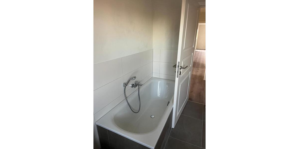 Erdgeschoßwohnung Steinbergkirche - 3 Zimmer, 105 m&sup2;, 1.090&euro; | Angebot:24801252