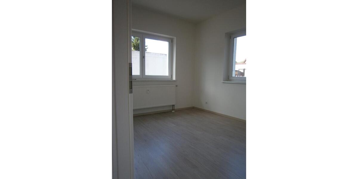 Erdgeschoßwohnung Neumarkt-Sankt Veit Sankt Veit - 4 Zimmer, 150 m&sup2;, 990&euro; | Angebot:25904041