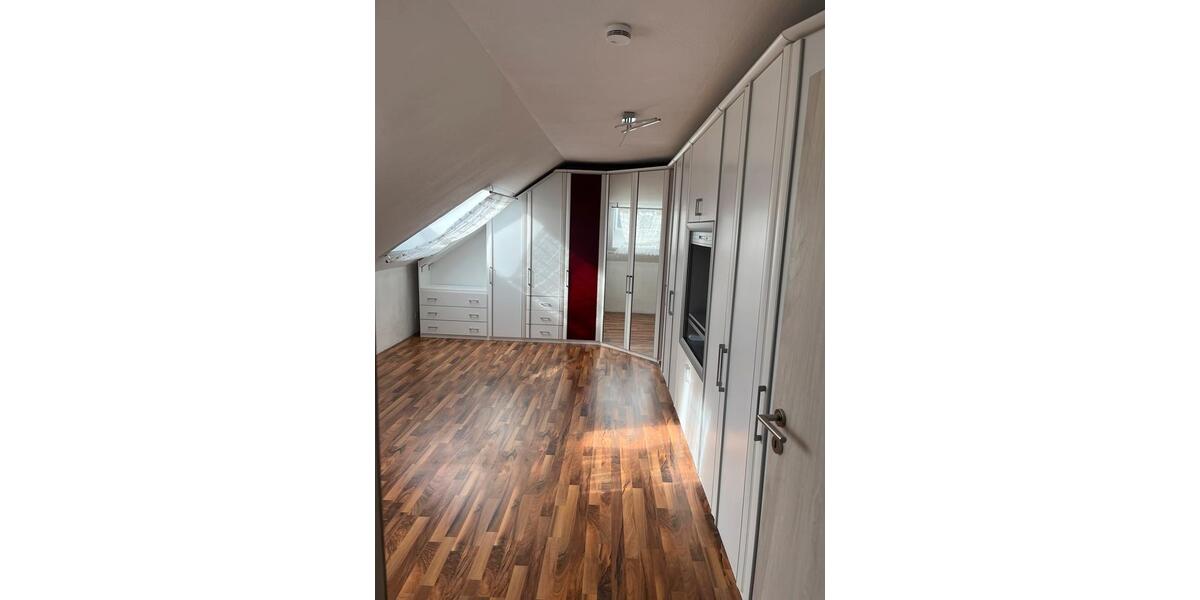 Maisonettenwohnung Waldkraiburg - 5 Zimmer, 160 m&sup2;, 1.700&euro; | Angebot:26376573