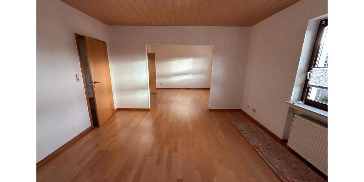 Etagenwohnung Schieder-Schwalenberg Schwalenberg - 2 Zimmer, 80 m&sup2;, 750&euro; | Angebot:24832803