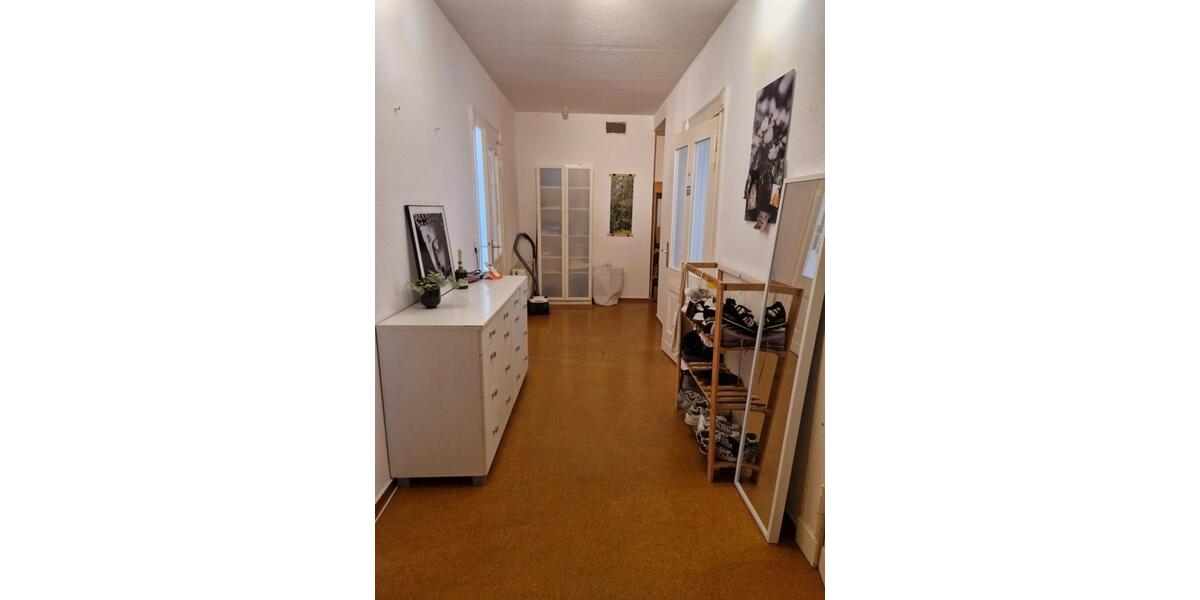 Wohnen auf Zeit Halle (Saale) - 3 Zimmer, 103 m&sup2;, 430&euro; | Angebot:26572933