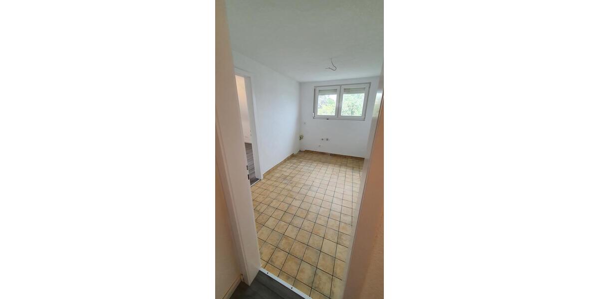Etagenwohnung Bad Friedrichshall - 4 Zimmer, 85 m&sup2;, 1.040&euro; | Angebot:26705305
