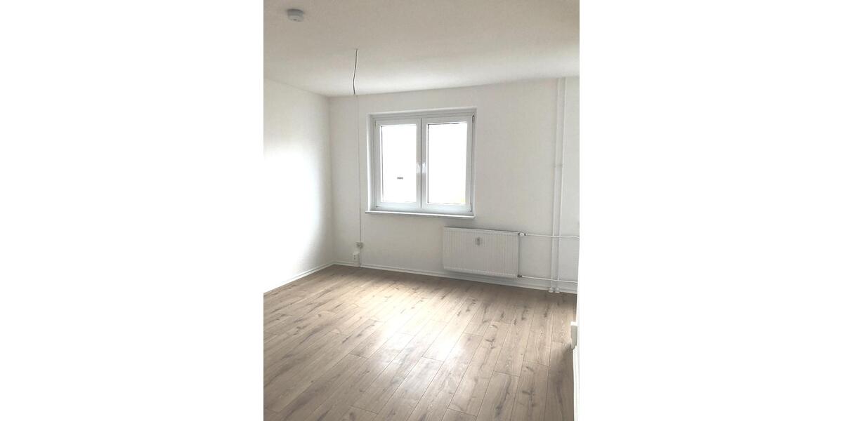 Etagenwohnung Bernsdorf - 1 Zimmer, 30 m&sup2;, 115&euro; | Angebot:26296743