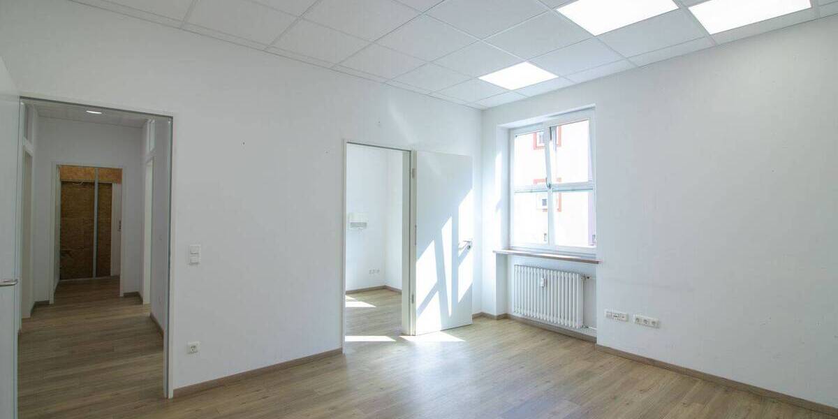 Gewerbeobjekt Bad Tölz - 8 Zimmer, 140 m&sup2;, 1.400&euro; | Angebot:26305743