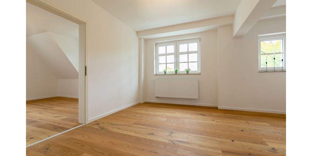 Wohnen bei Leipzig: 2 Zimmer, Bad neu, Echtholz-Parkett, PKW-Stellplatz 2 zimmer