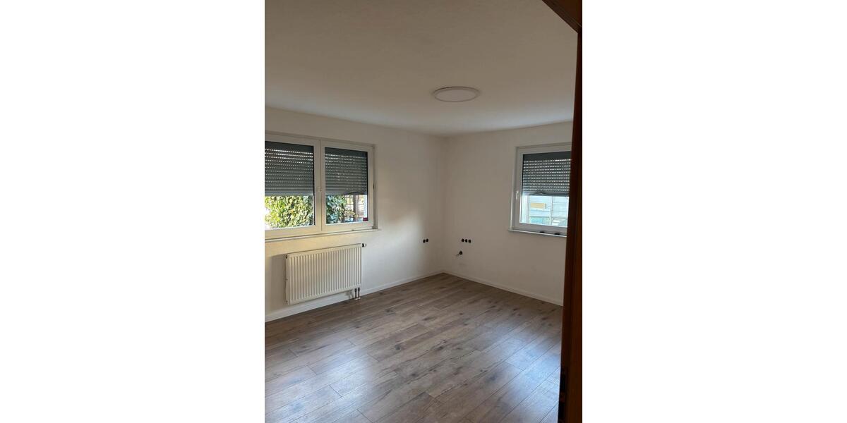 Erdgeschoßwohnung Aalen - 3.5 Zimmer, 88 m&sup2;, 1.200&euro; | Angebot:24835324