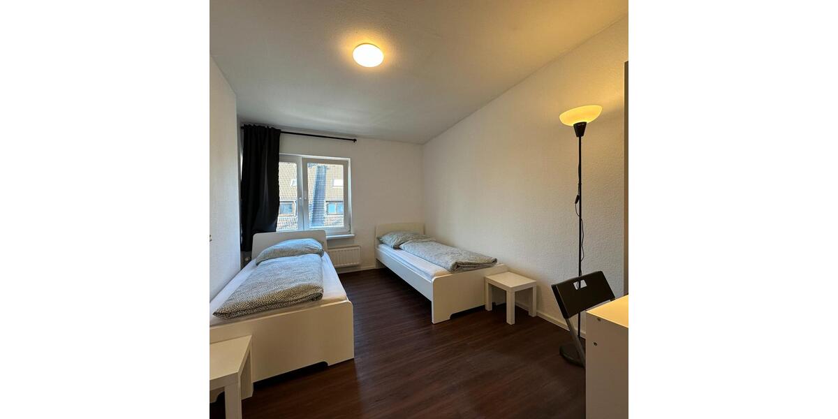 Wohnen auf Zeit Witten - 10 Zimmer, 200 m&sup2;, 15&euro; | Angebot:25791850
