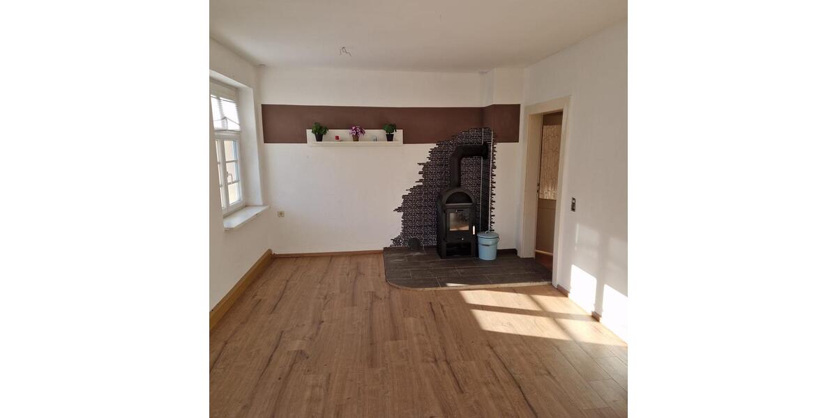 Etagenwohnung Johanngeorgenstadt - 3 Zimmer, 92 m&sup2;, 450&euro; | Angebot:24469696