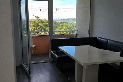 2 Zimmer in einer 3er WG ab sofort zu vermieten 4 zimmer