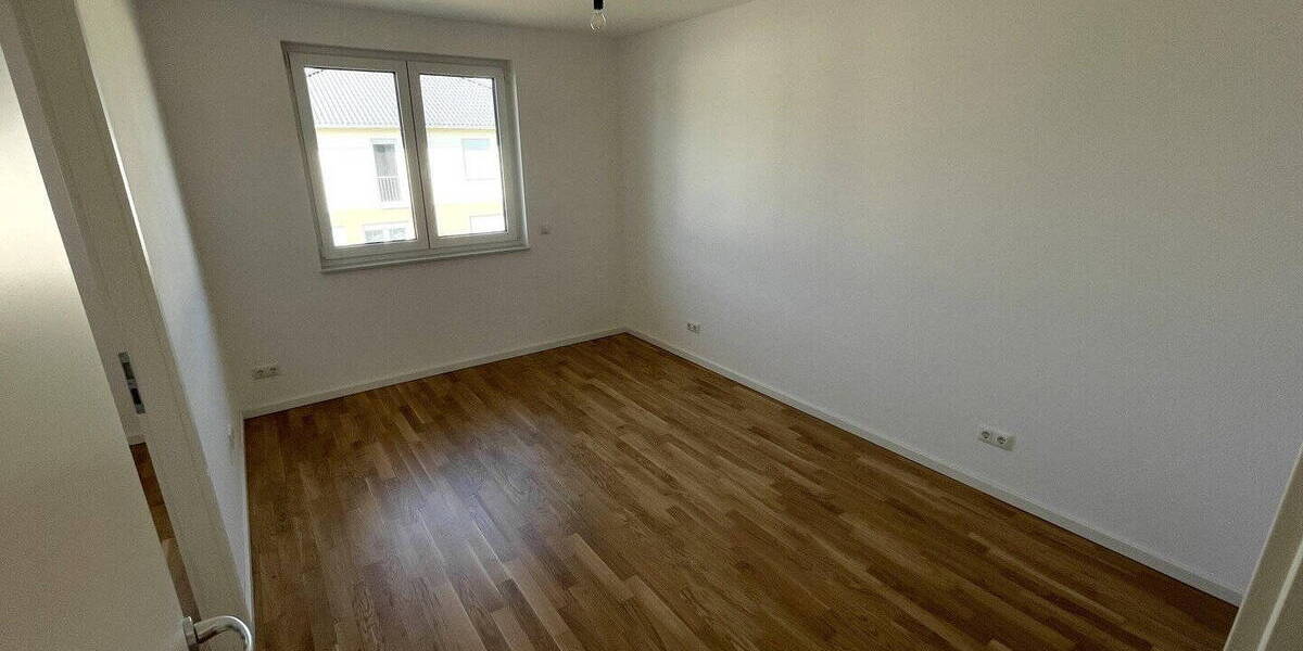 Doppelhaushälfte Schöneiche bei Berlin - 6 Zimmer, 140 m&sup2;, 1.950&euro; | Angebot:25910518