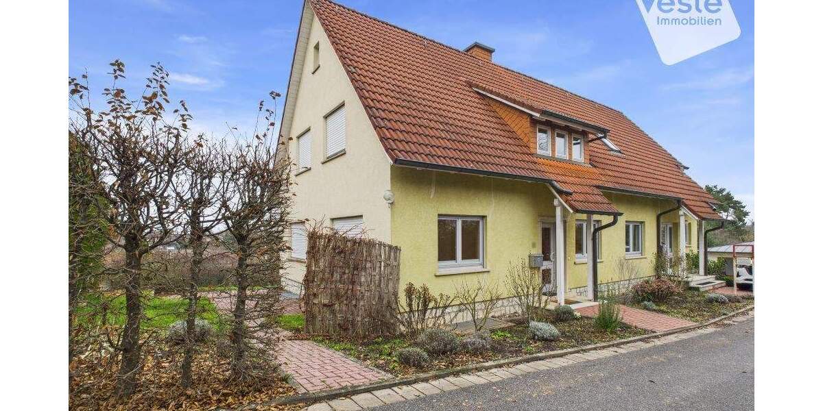 Großzügige Doppelhaushälfte in stadtnaher Lage - Ruhiges Wohnen mit traumhaftem Weitblick 5 zimmer