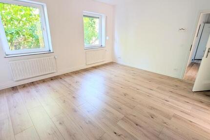 **Erdgeschoss, modernes Tageslichtbad und eigener Garten gewünscht? Den Traum können wir erfüllen!**