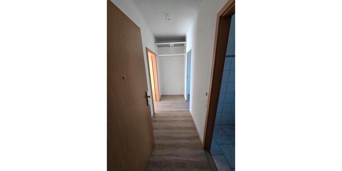 Etagenwohnung Genthin - 1 Zimmer, 33 m&sup2;, 230&euro; | Angebot:26088597