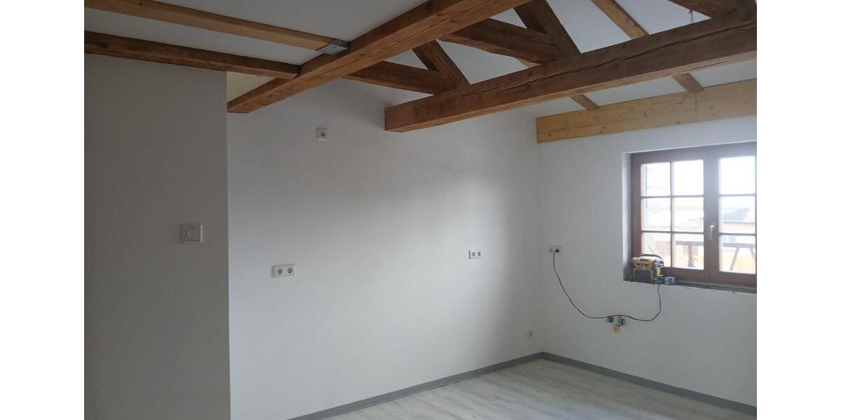 Erstbezug mit Balkon: Schöne 5-Raum-Maisonette-Wohnung 5 zimmer