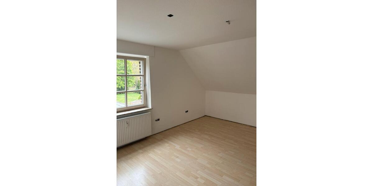 Dachgeschoßwohnung Rietberg - 3 Zimmer, 95 m&sup2;, 900&euro; | Angebot:26235790