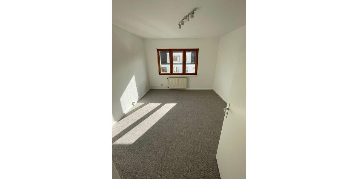 Dachgeschoßwohnung Klütz - 3 Zimmer, 66 m&sup2;, 450&euro; | Angebot:25748534