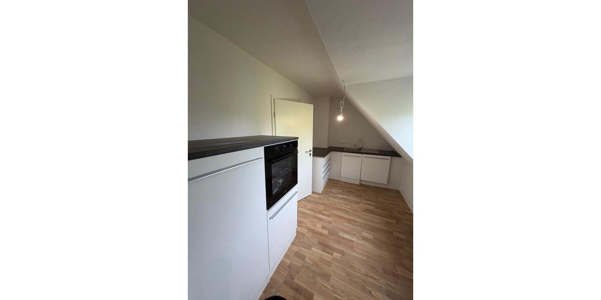 Dachgeschoßwohnung Achern - 3 Zimmer, 68 m&sup2;, 700&euro; | Angebot:26577718