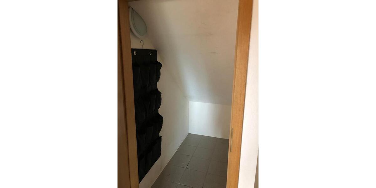 Dachgeschoßwohnung Weil am Rhein - 3.5 Zimmer, 85 m&sup2;, 1.300&euro; | Angebot:26464137