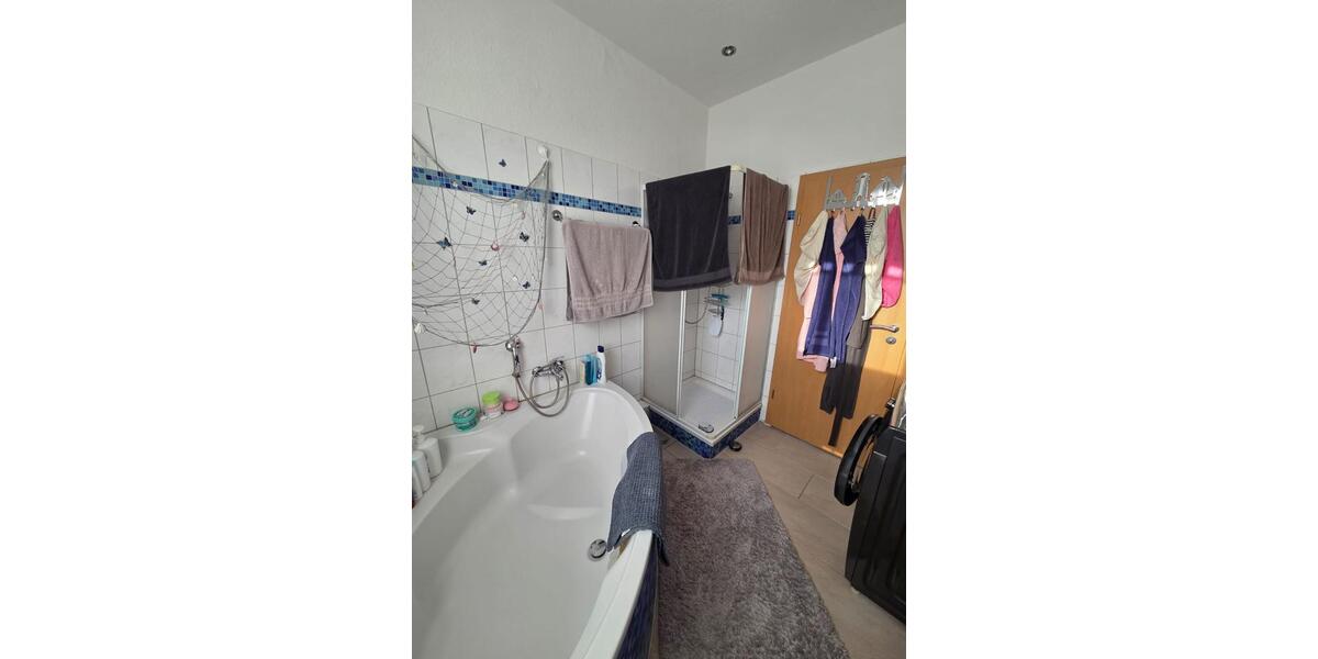 Etagenwohnung Magdeburg Lemsdorf - 3 Zimmer, 90 m&sup2;, 630&euro; | Angebot:26704609