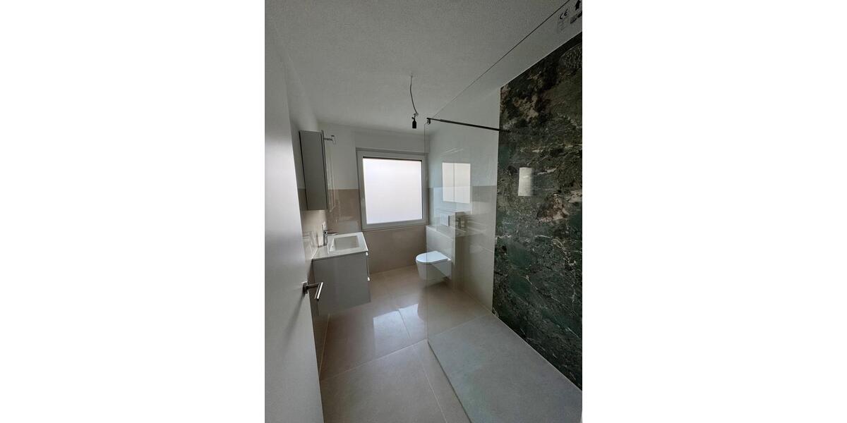 Erdgeschoßwohnung Warstein - 3 Zimmer, 81 m&sup2;, 900&euro; | Angebot:25964963