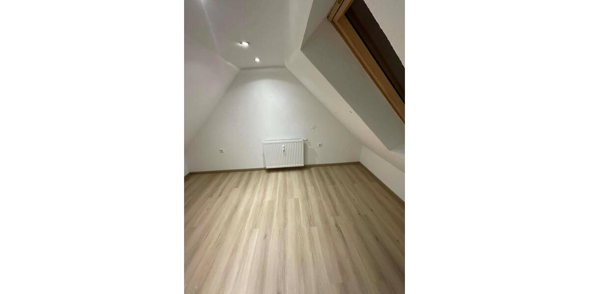 Maisonettenwohnung Albstadt - 4 Zimmer, 120 m&sup2;, 900&euro; | Angebot:25554075