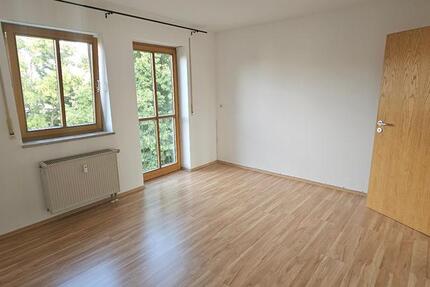 Wohnung Nördlingen - 3 Zimmer, 80 m&sup2;, 800&euro; | Angebot:25098129