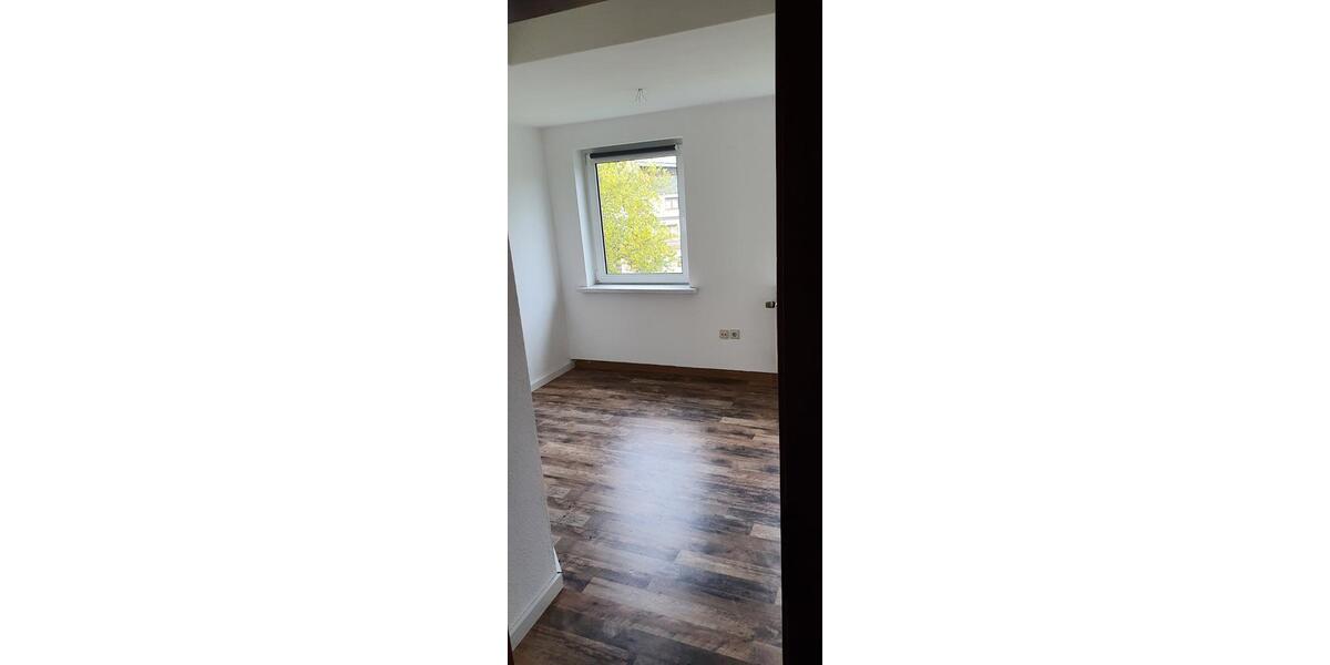 Etagenwohnung Auerbach - 3 Zimmer, 68 m&sup2;, 340&euro; | Angebot:24727233