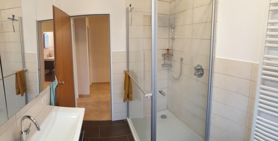 Erdgeschoßwohnung Zeven - 3 Zimmer, 105 m&sup2;, 920&euro; | Angebot:25048474
