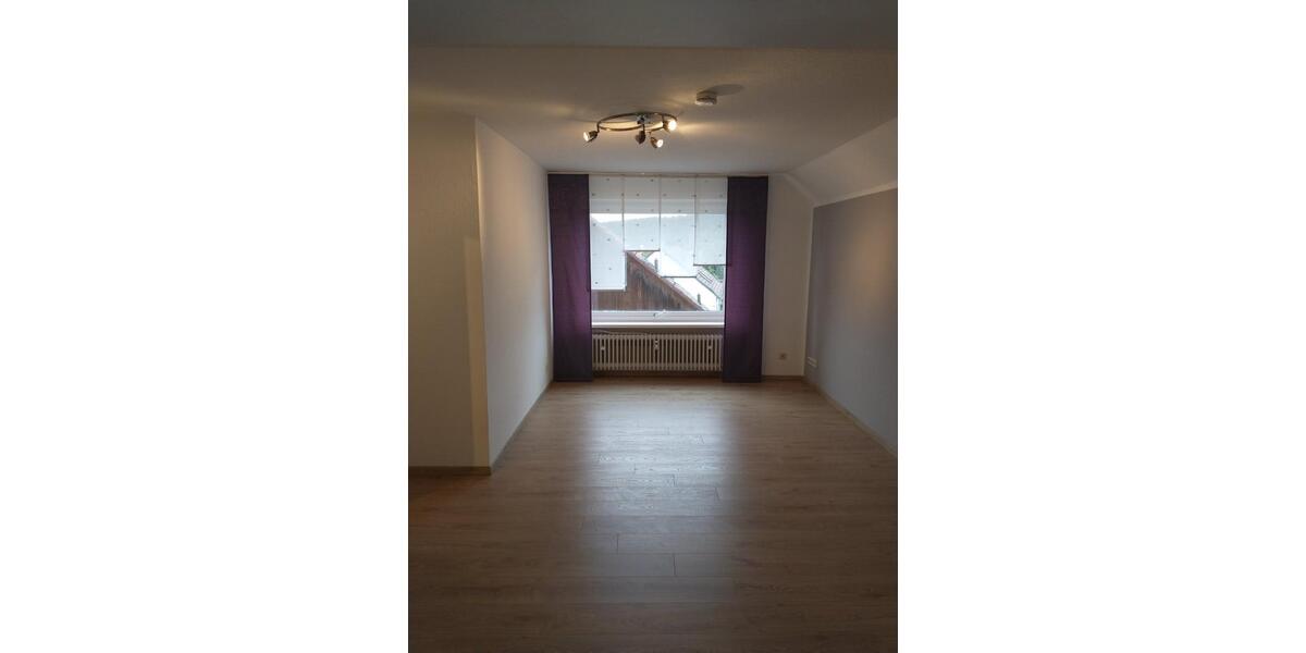 Dachgeschoßwohnung Bad Gandersheim - 4 Zimmer, 64 m&sup2;, 480&euro; | Angebot:24786626