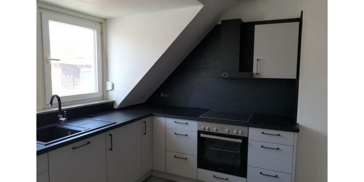 Schöne 3-Zimmer-DG-Wohnung 3 zimmer