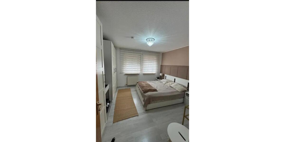 3-Zimmer-Wohnung mit Balkon, Stellplatz & Einbauküche 3 zimmer